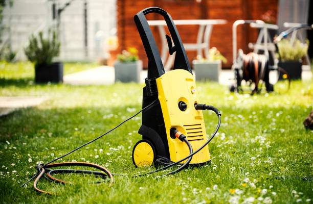 Best Animal Enclosure Cleaning  in Pine Ridge At Crestwood, NJ